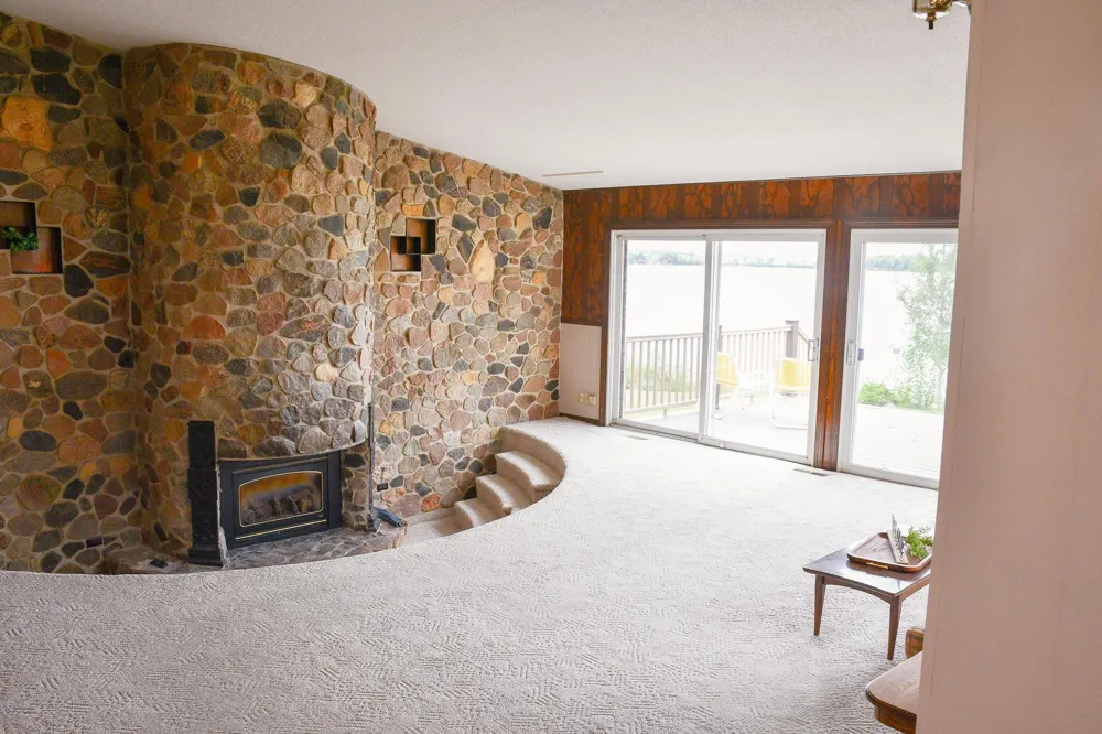 1532 S Shore Drive Worthington, MN 56187