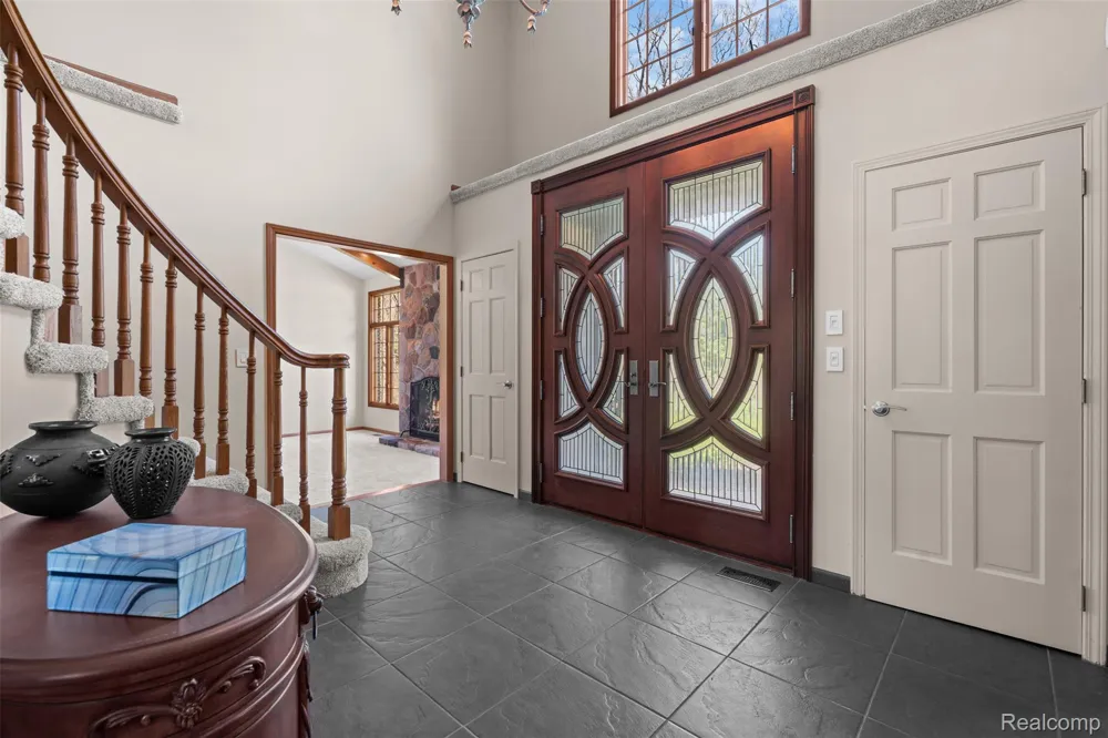561 Valley Drive Milford Charter Township, MI 48381