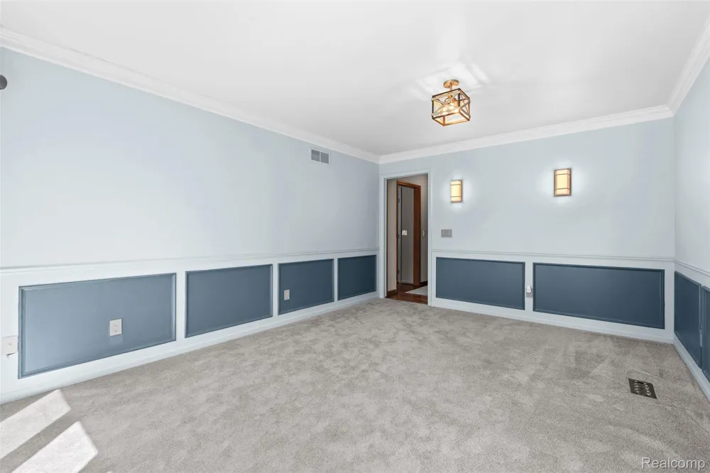 561 Valley Drive Milford Charter Township, MI 48381