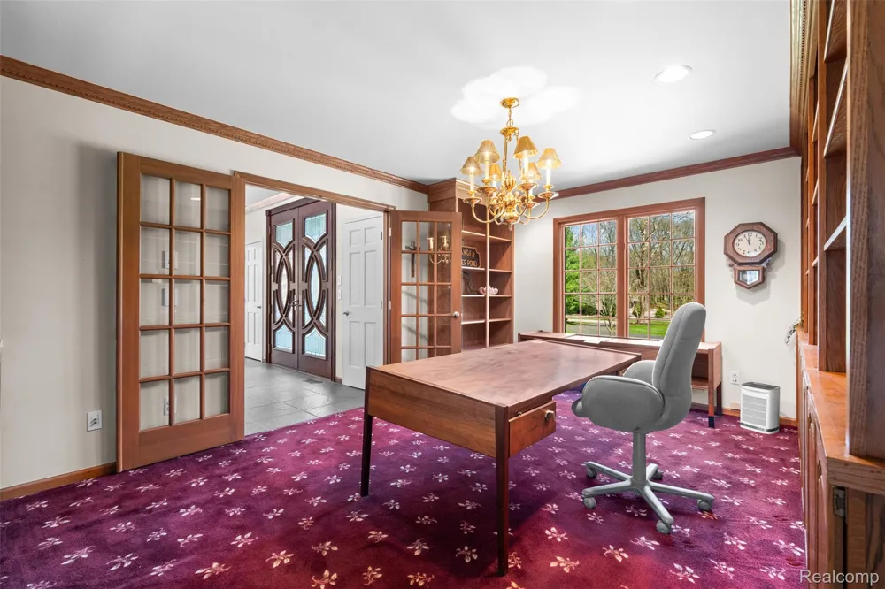 561 Valley Drive Milford Charter Township, MI 48381