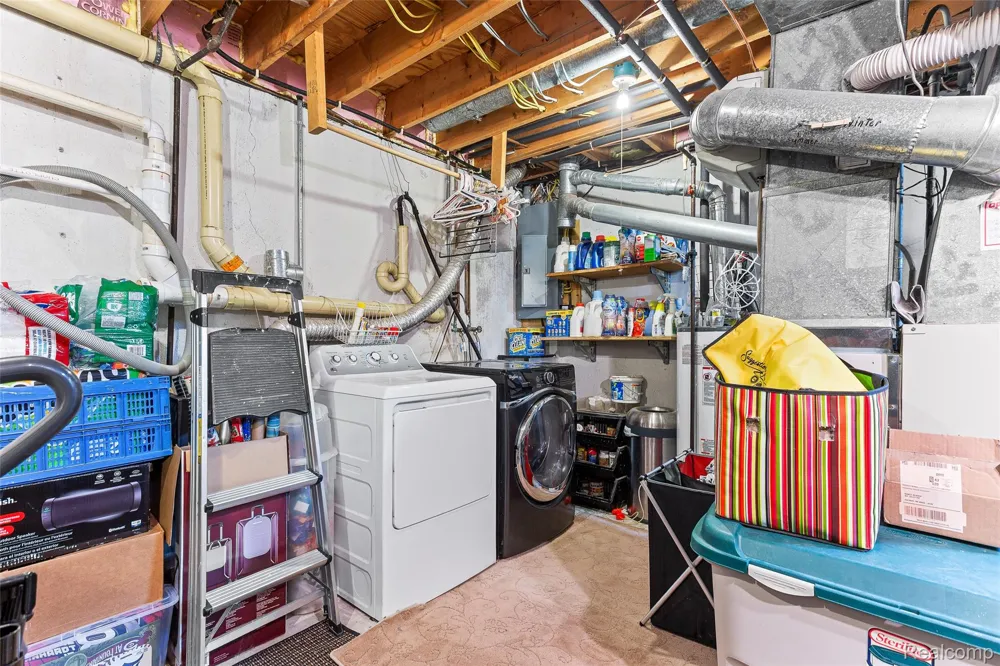 961 Jolly Road Alaiedon Township, MI 48864