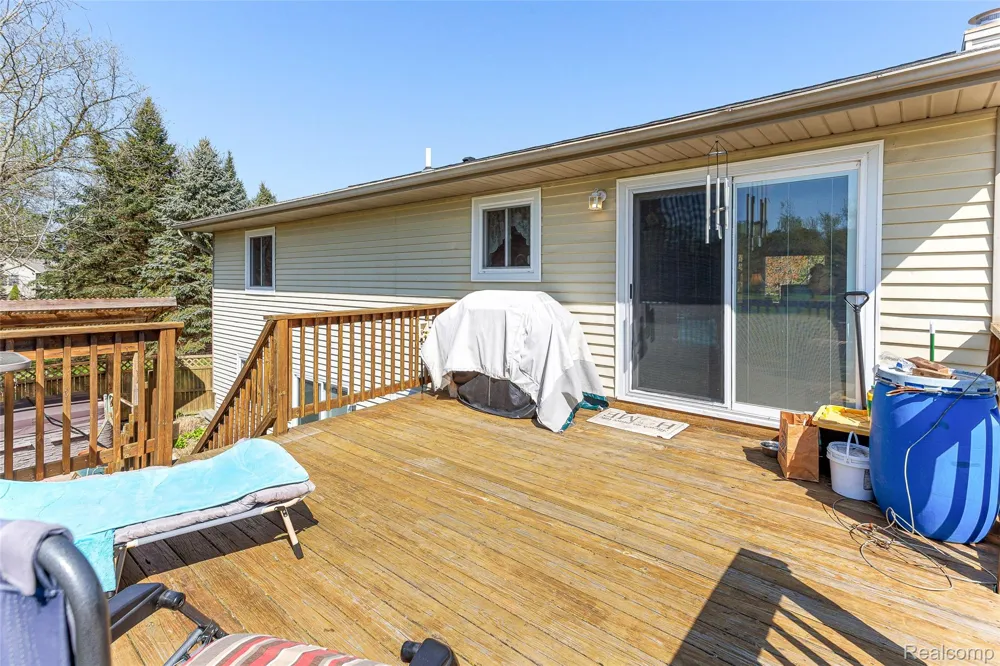 961 Jolly Road Alaiedon Township, MI 48864