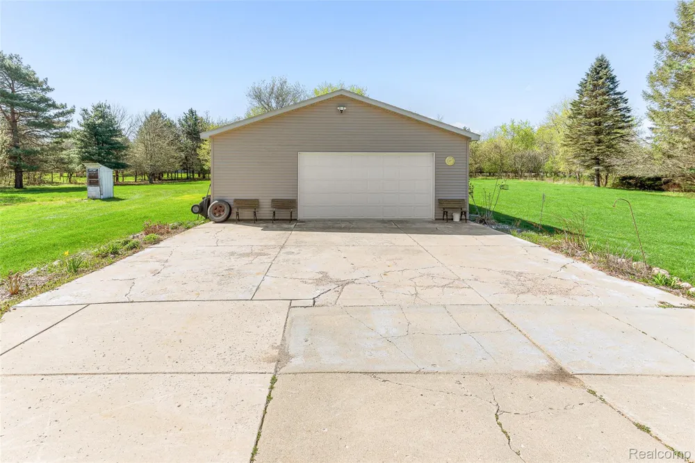 961 Jolly Road Alaiedon Township, MI 48864