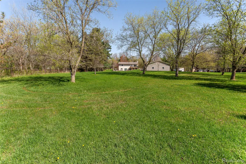 961 Jolly Road Alaiedon Township, MI 48864