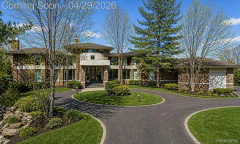 1208 HIDDEN LAKE DRIVE