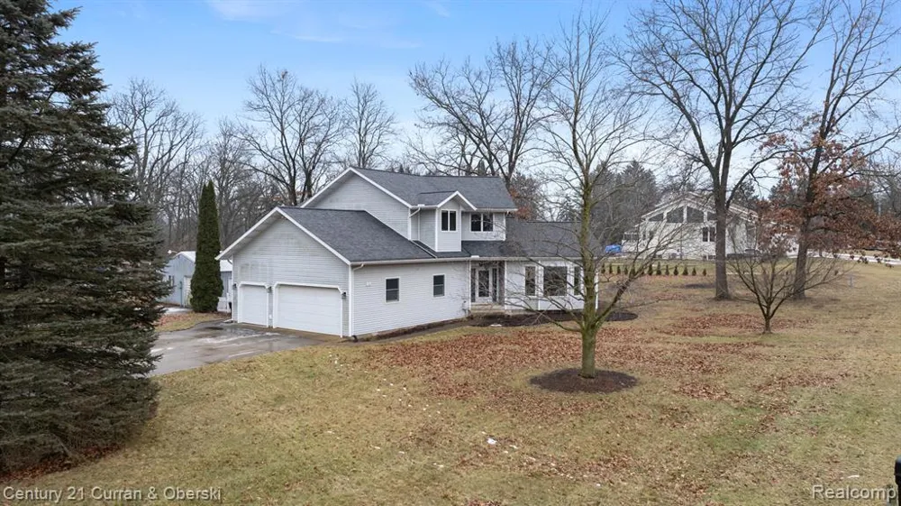 7151 Bayview Road Napoleon Township, MI 49201