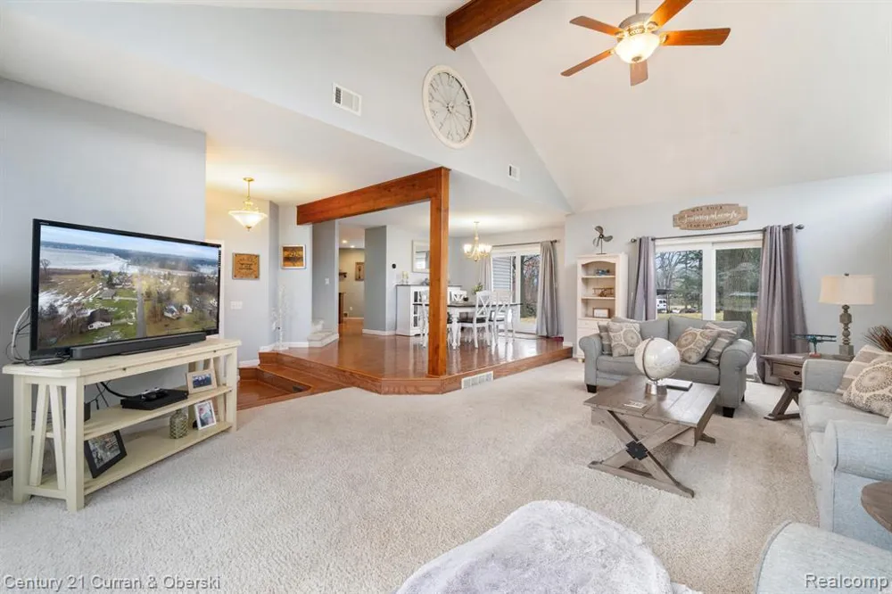 7151 Bayview Road Napoleon Township, MI 49201