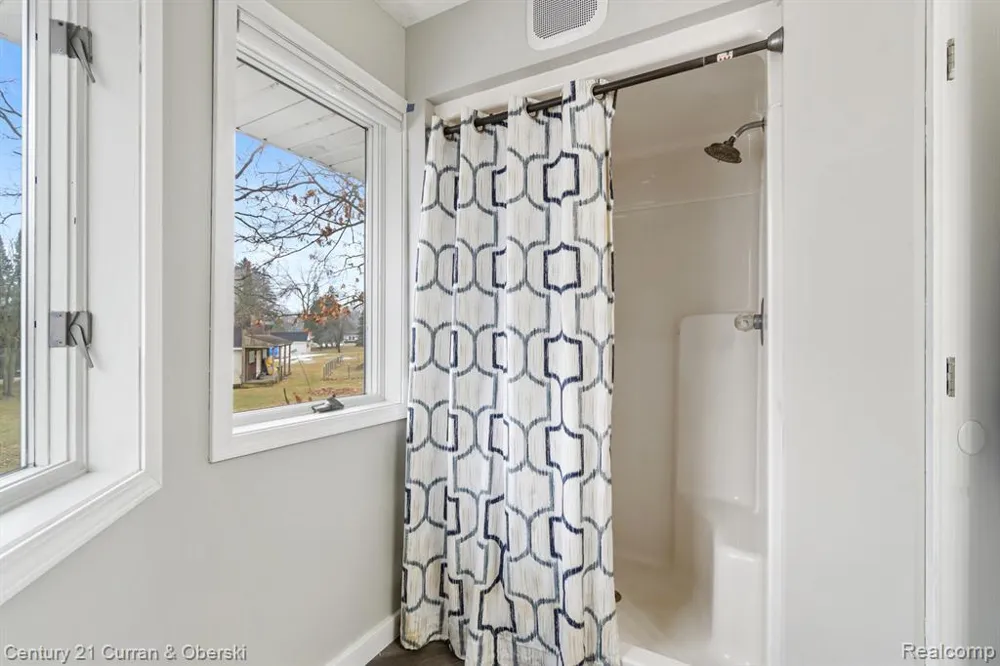 7151 Bayview Road Napoleon Township, MI 49201