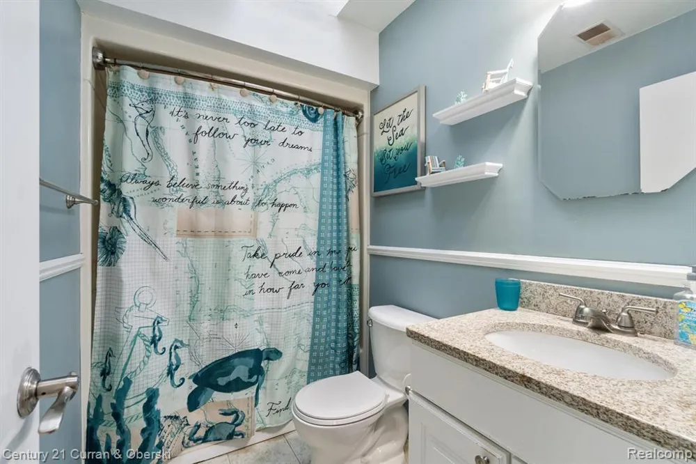 7151 Bayview Road Napoleon Township, MI 49201