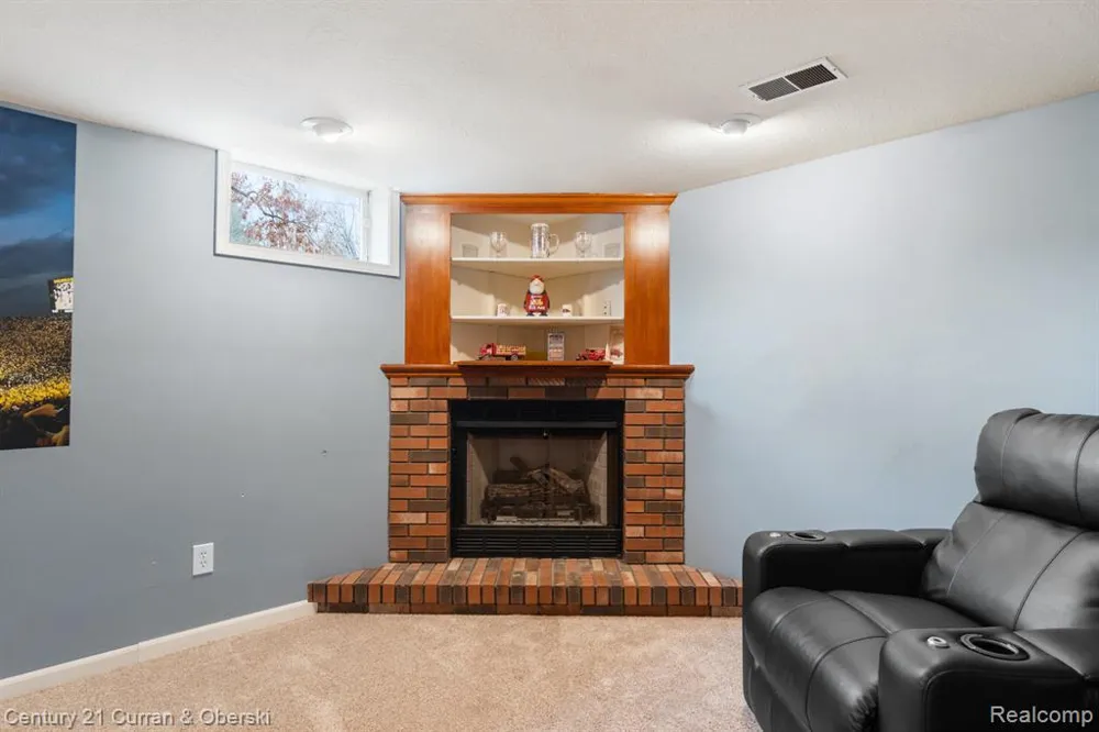 7151 Bayview Road Napoleon Township, MI 49201