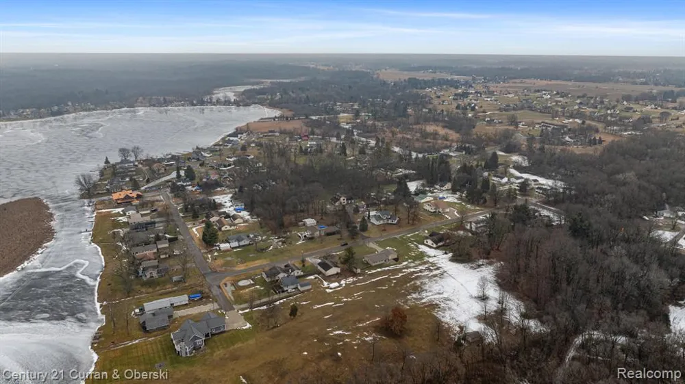 7151 Bayview Road Napoleon Township, MI 49201