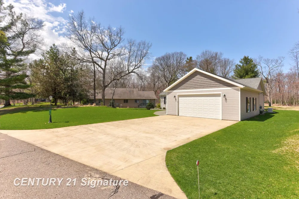 5728 Tipperary Drive Caseville Township, MI 48725