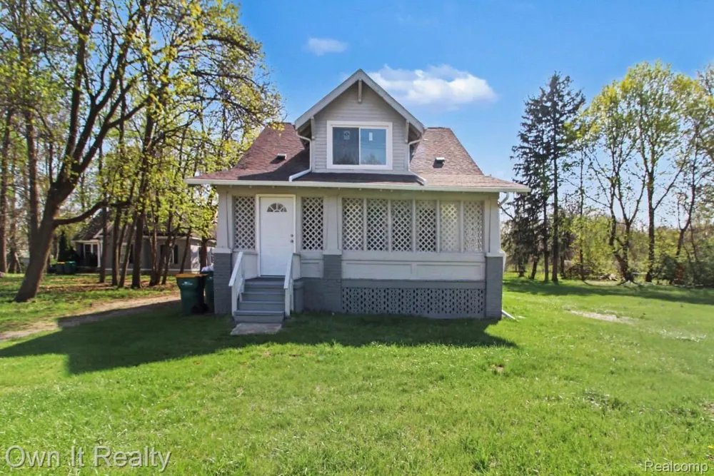 6023 Wayne Road Romulus City, MI 48174