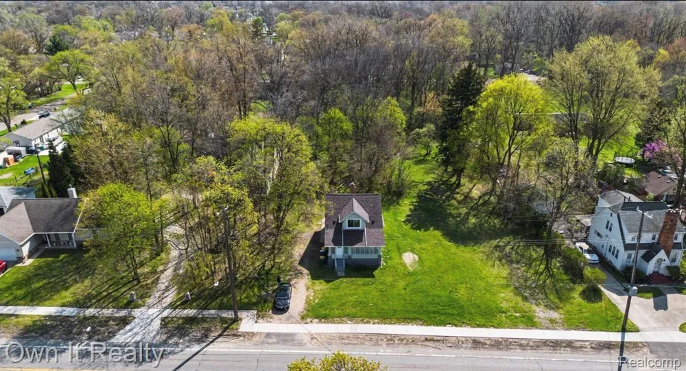 6023 Wayne Road Romulus City, MI 48174