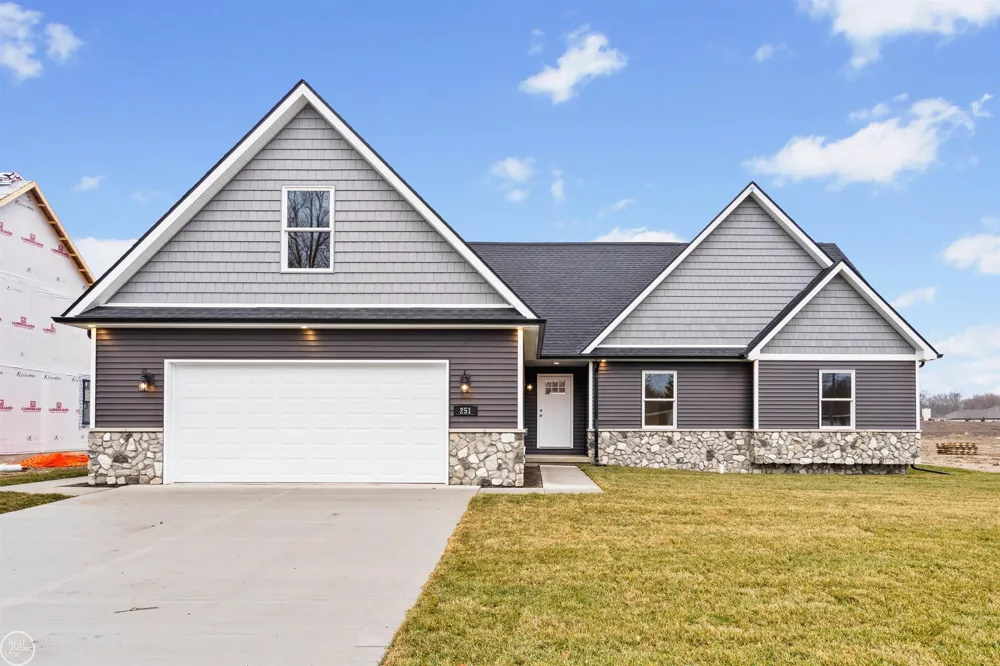 2 Riley Road St Clair City, MI 48079