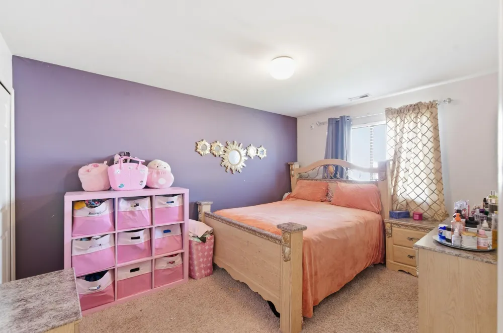 30813 Hidden Pines Lane Roseville City, MI 48066