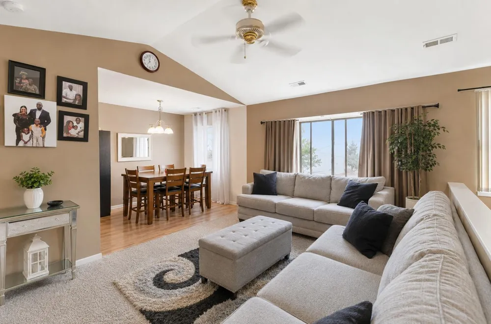 30813 Hidden Pines Lane Roseville City, MI 48066