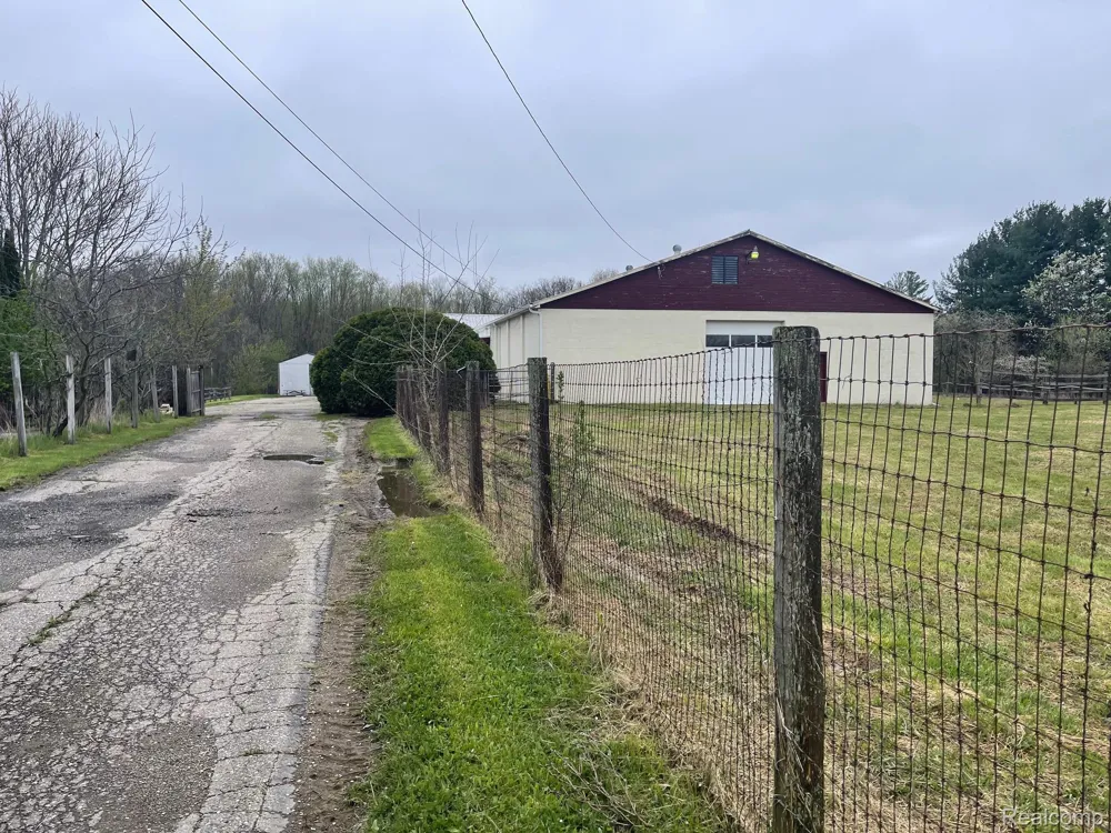 8261 Fenton Road Grand Blanc Charter Township, MI 48439