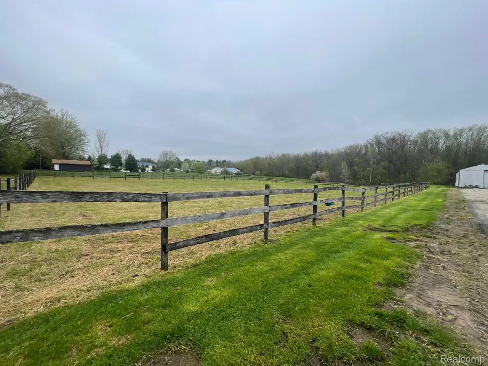 8261 Fenton Road Grand Blanc Charter Township, MI 48439
