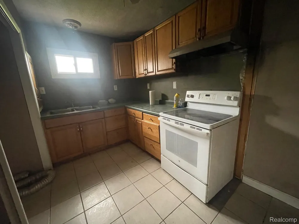 8261 Fenton Road Grand Blanc Charter Township, MI 48439