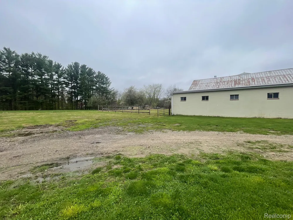 8261 Fenton Road Grand Blanc Charter Township, MI 48439