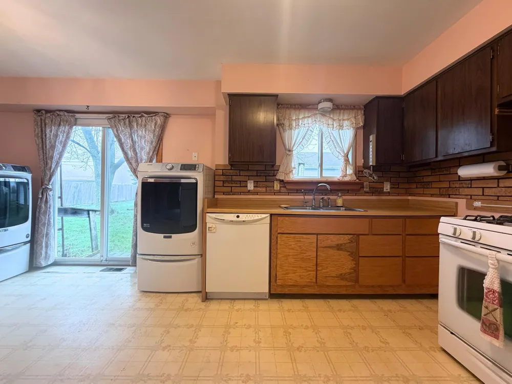 1920 Circle Drive Fairgrove Village, MI 48733