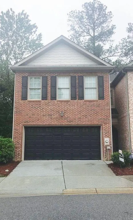1664 OAKBROOK LAKE DRIVE