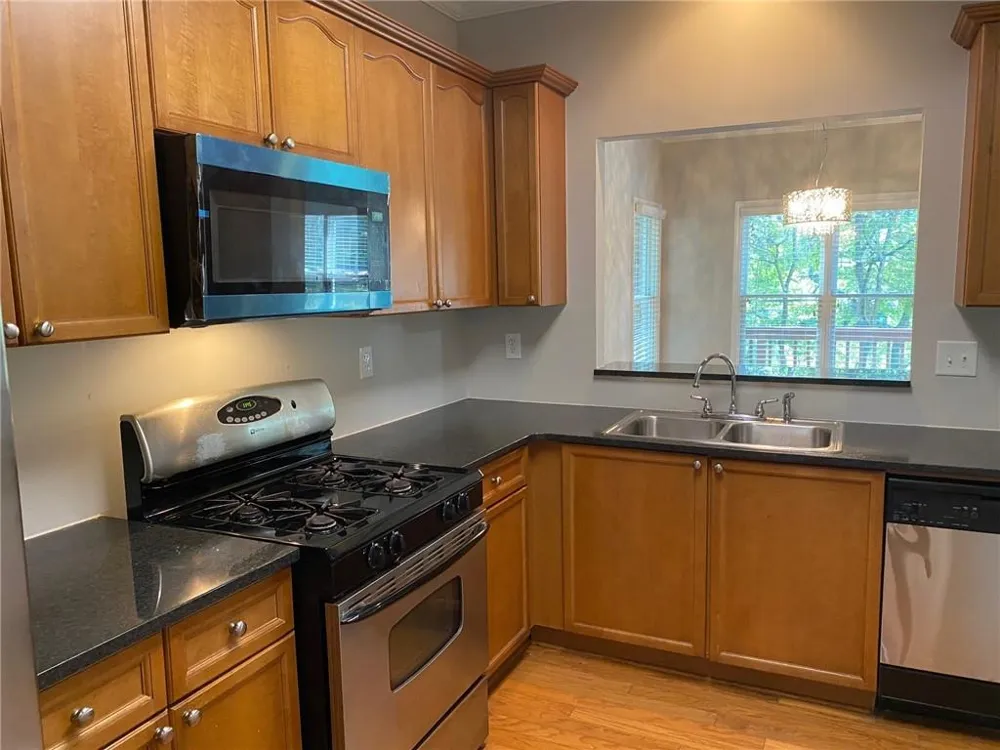 1664 OAKBROOK LAKE DRIVE Norcross, GA 30093