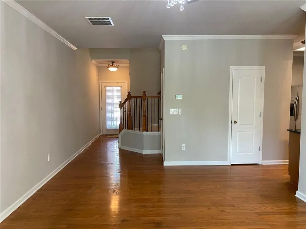 1664 OAKBROOK LAKE DRIVE Norcross, GA 30093