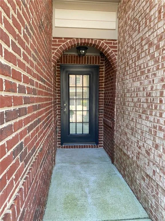 1664 OAKBROOK LAKE DRIVE Norcross, GA 30093