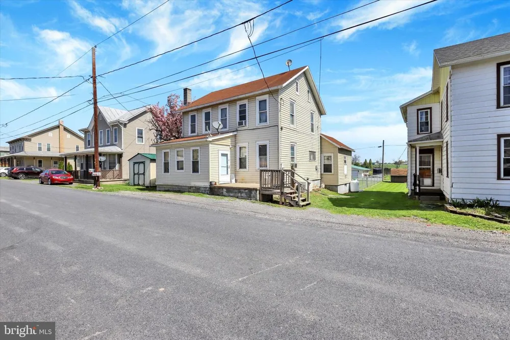 1435 ORCHARD ROAD Mifflinburg, PA 17844
