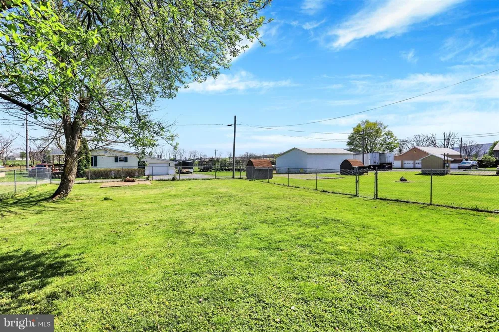1435 ORCHARD ROAD Mifflinburg, PA 17844