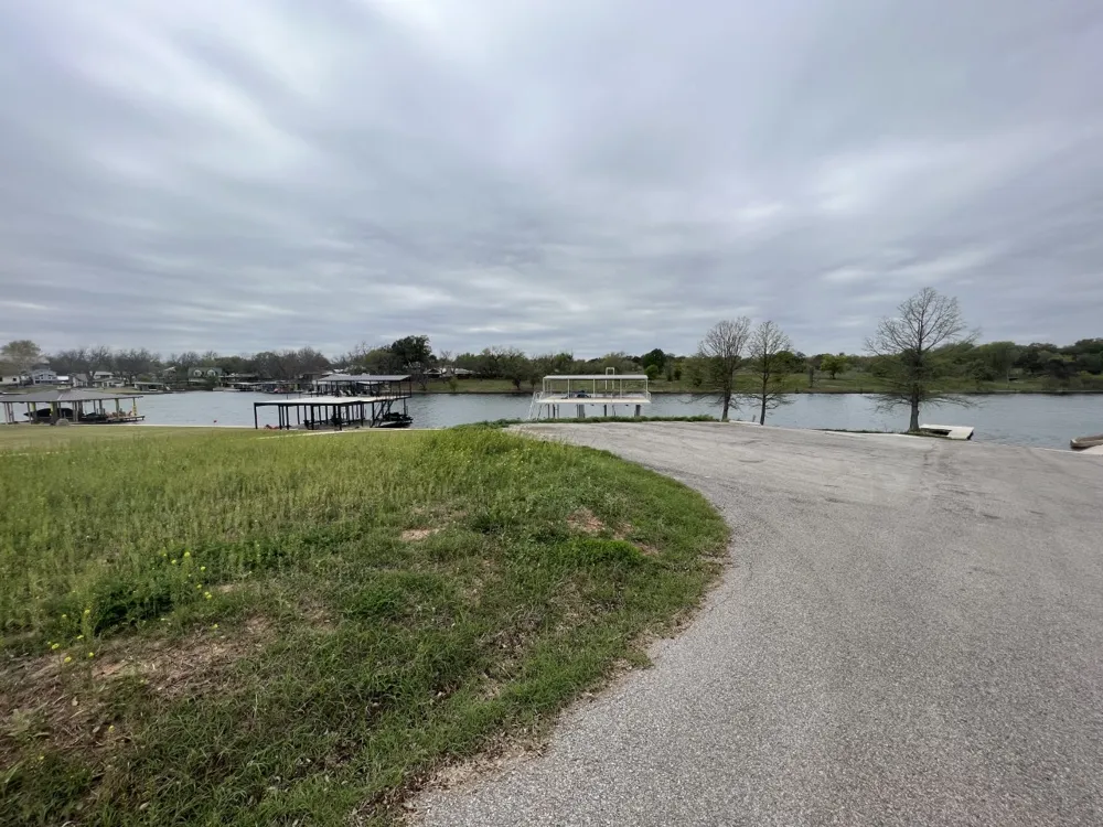13 Lone Oak Drive Burnet, TX 78611