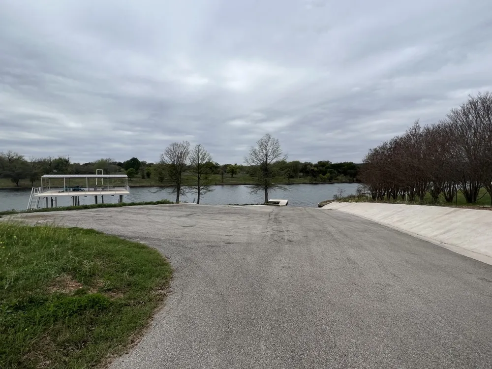 13 Lone Oak Drive Burnet, TX 78611