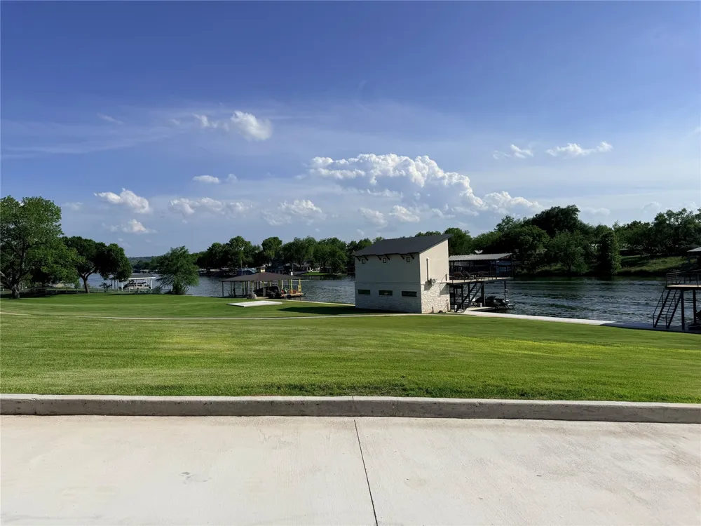 13 Lone Oak Drive Burnet, TX 78611
