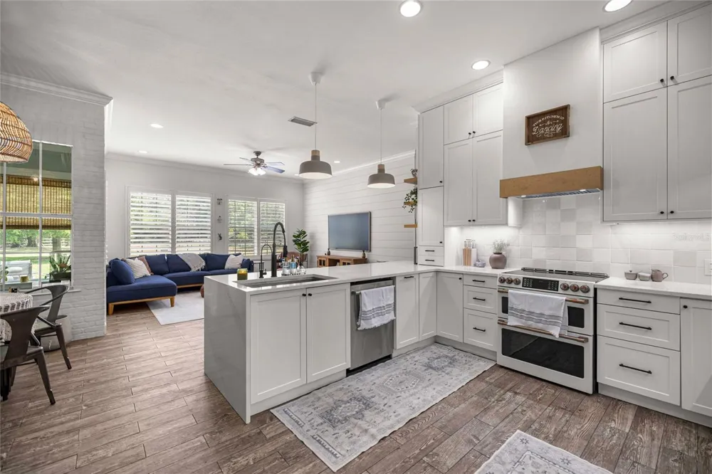 25162 NW 204TH PLACE High Springs, FL 32643
