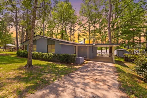 439 Sherwood Forest Drive