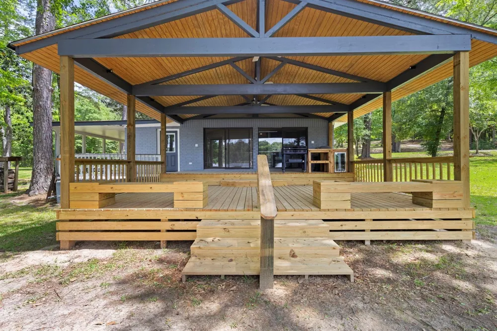 439 Sherwood Forest Drive Woodville, TX 75979