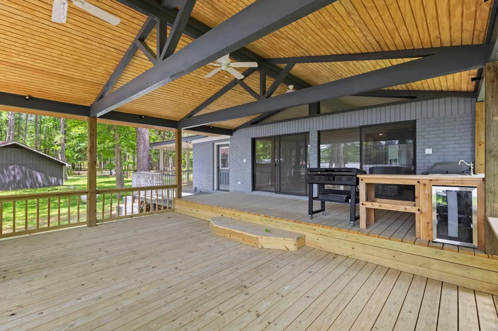 439 Sherwood Forest Drive Woodville, TX 75979