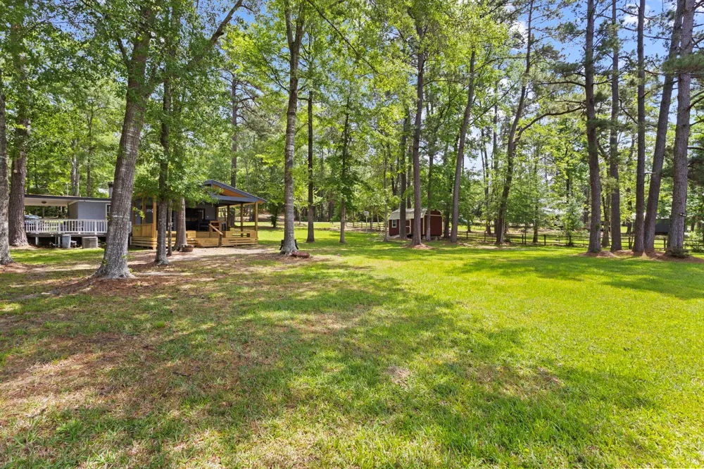 439 Sherwood Forest Drive Woodville, TX 75979