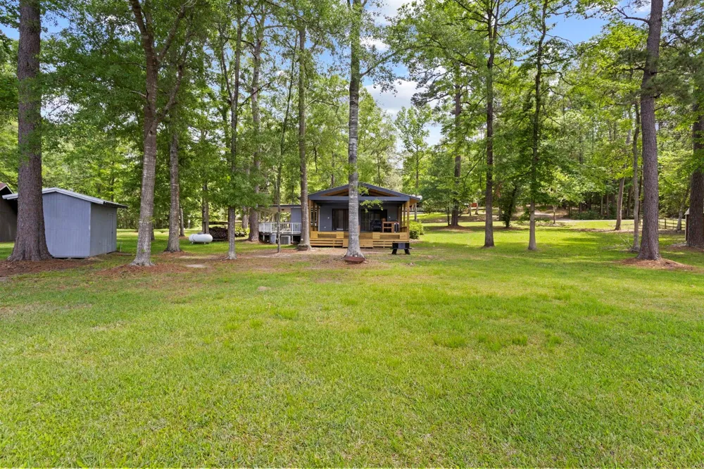 439 Sherwood Forest Drive Woodville, TX 75979