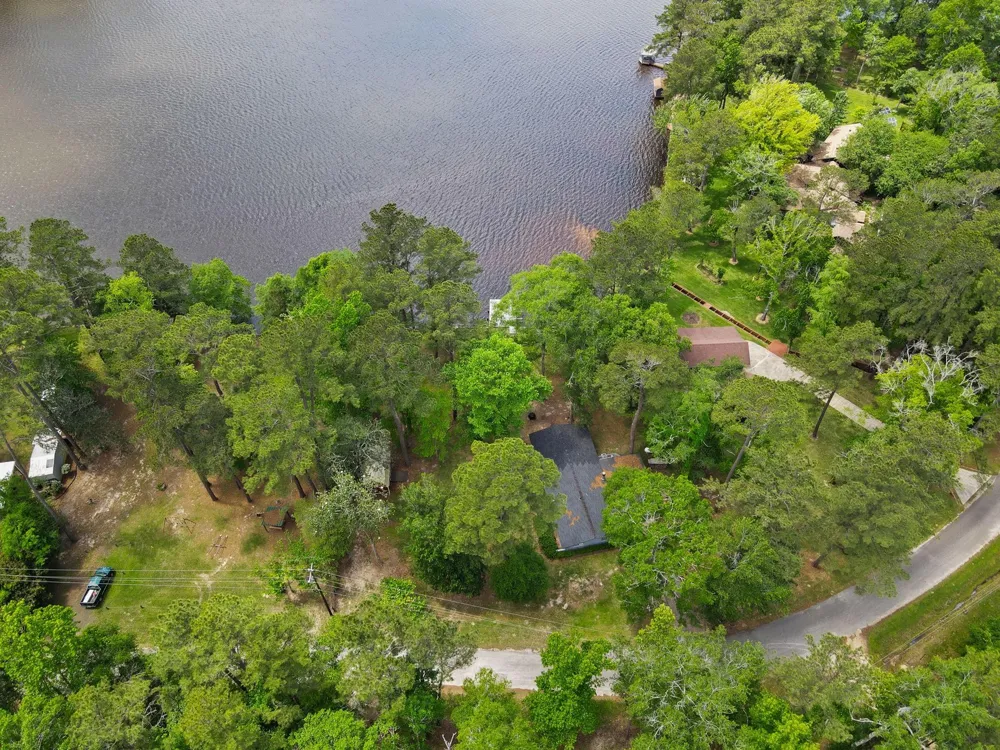 439 Sherwood Forest Drive Woodville, TX 75979
