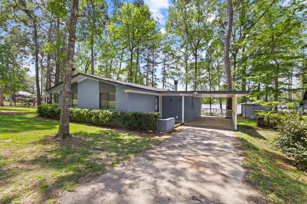 439 Sherwood Forest Drive Woodville, TX 75979