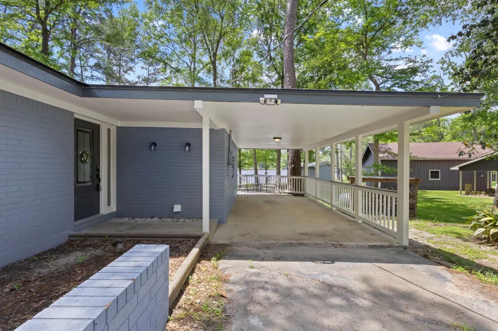 439 Sherwood Forest Drive Woodville, TX 75979
