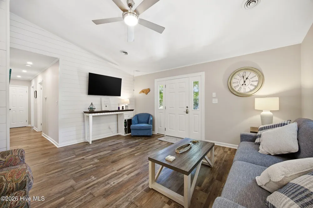 137 Doe Drive Emerald Isle, NC 28594