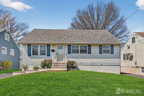106 Worth Street