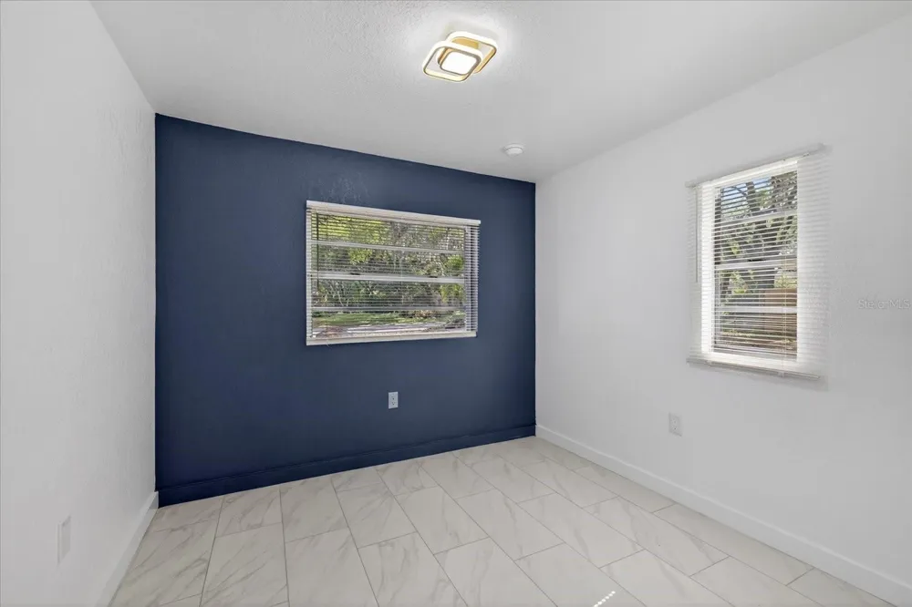 7806 E 114TH AVENUE Tampa, FL 33617