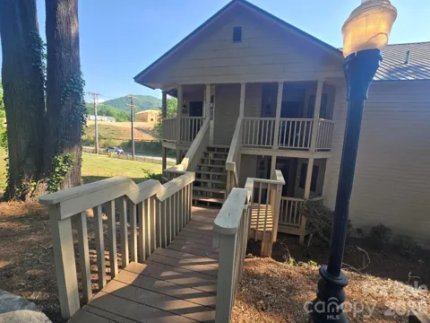 160 Whitney Boulevard #4