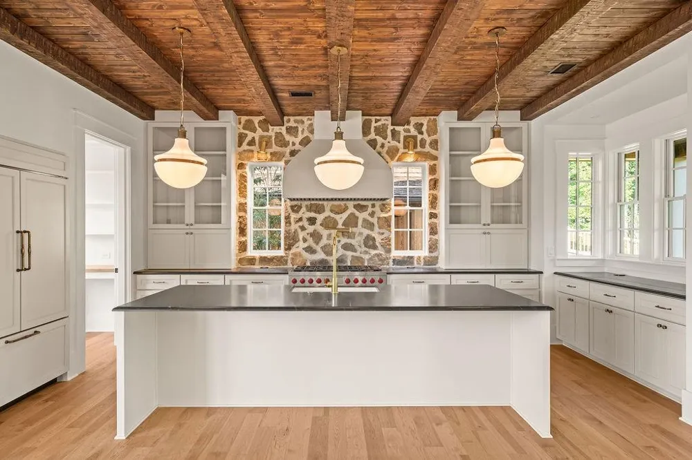 80 Cove View Lane Clarkesville, GA 30523
