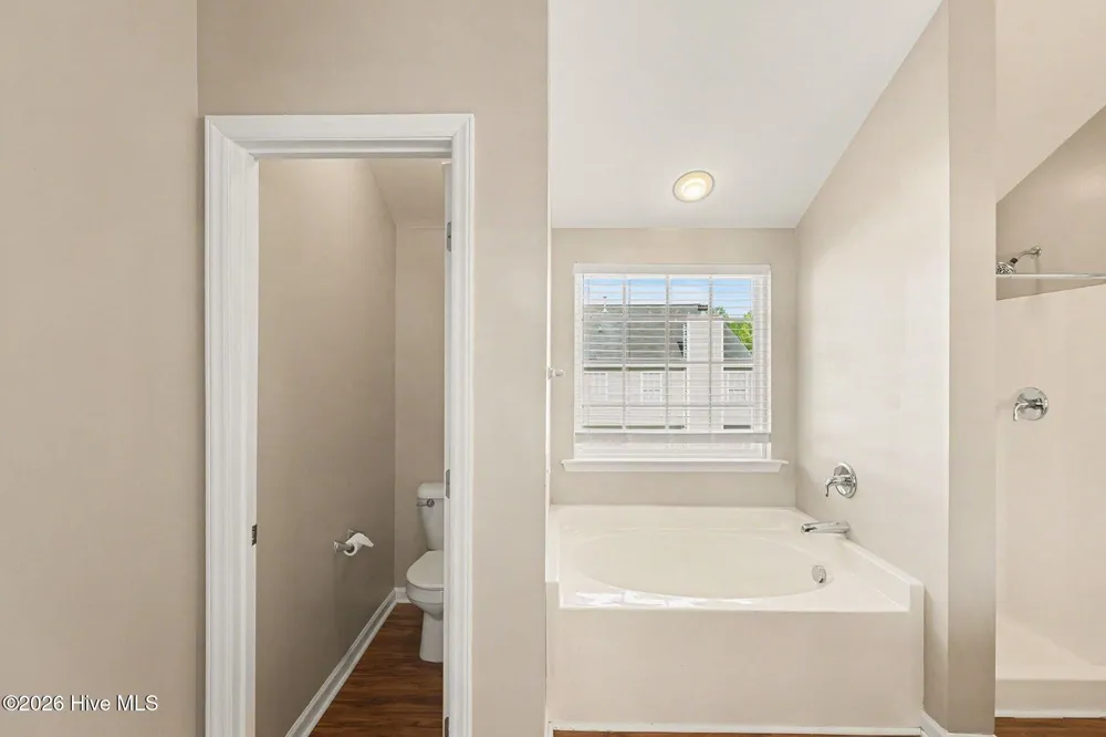 2547 Crescent Forest Drive Raleigh, NC 27610